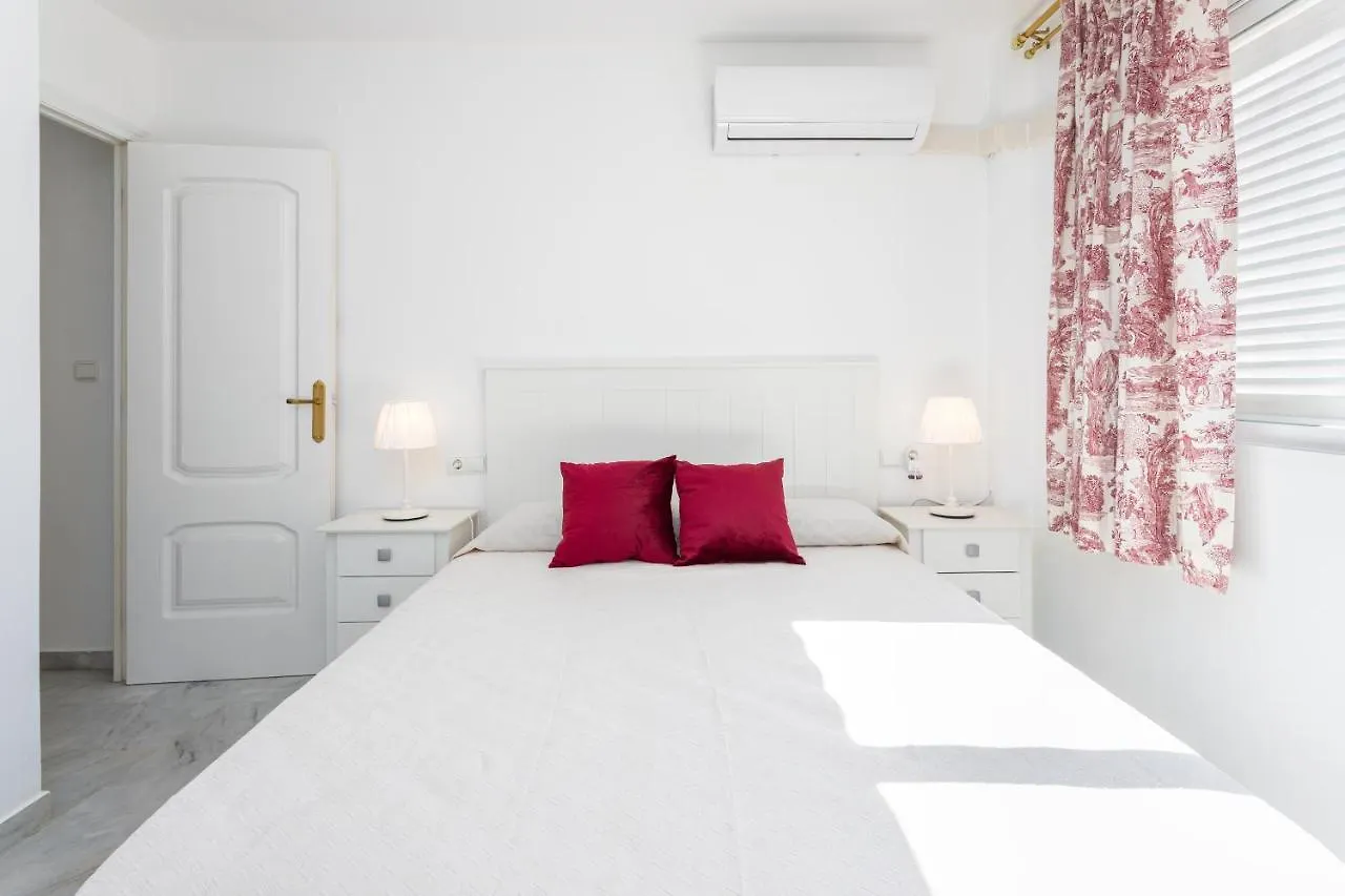 Los Boliches Beach Apartment By Ghr Rentals Fuengirola