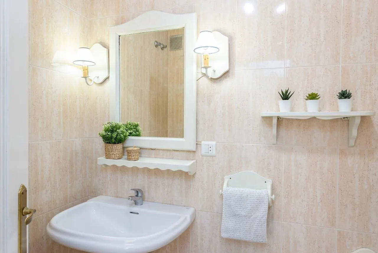 Los Boliches Beach Apartment By Ghr Rentals Fuengirola 0*,